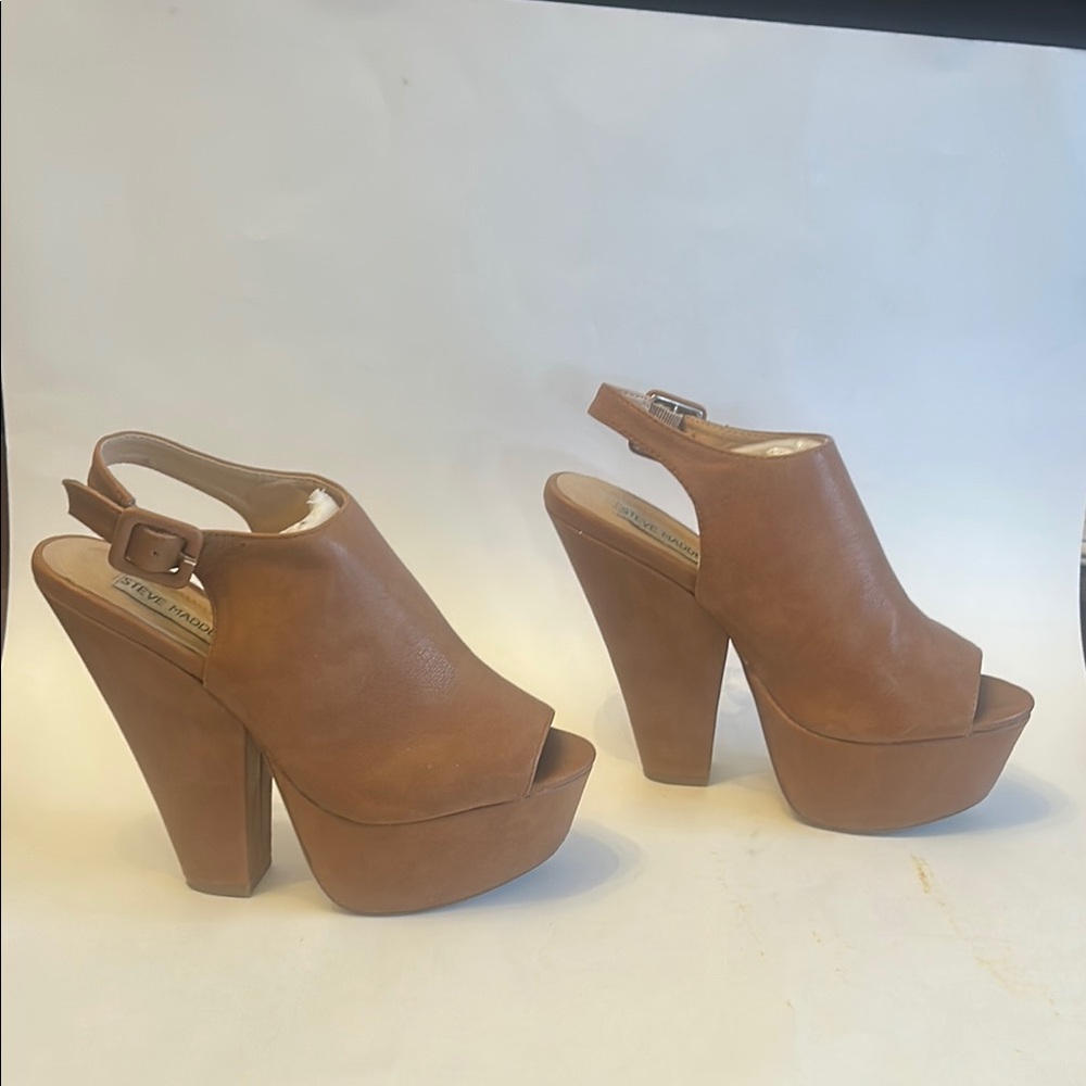 Steve Madden GABBY | Women's Tan Peep-Toe Heels